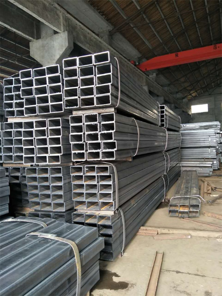 友发方管：高强度材质，轻松应对复杂建筑工况挑战